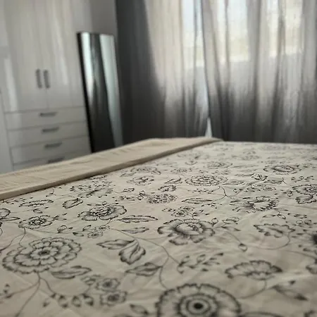 Διαμέρισμα Canovine 13